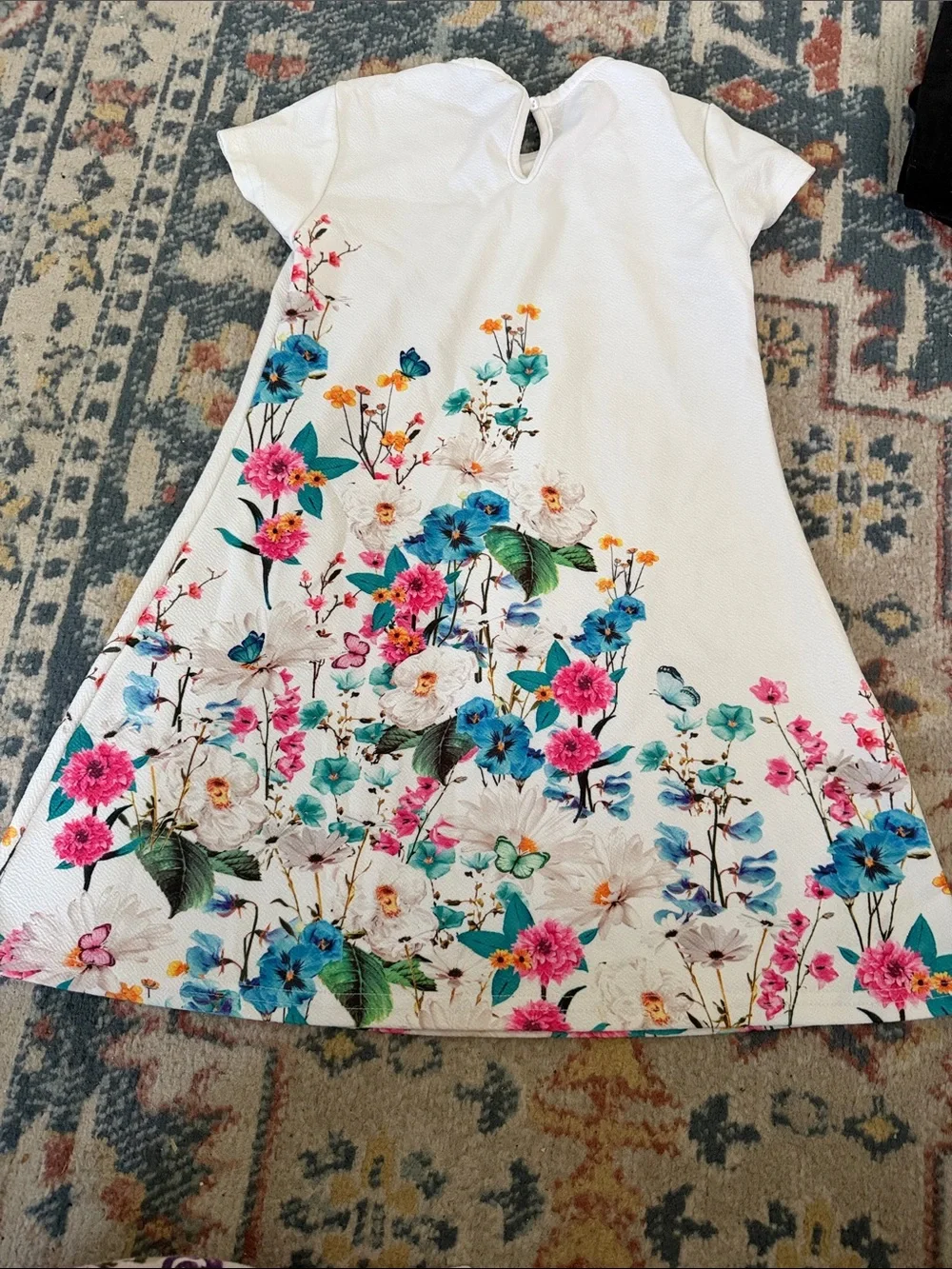 N/A charming white